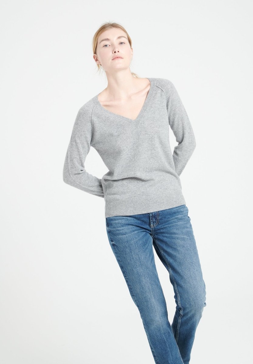 Pull col V cachemire gris clair femme - LILLY 6-2